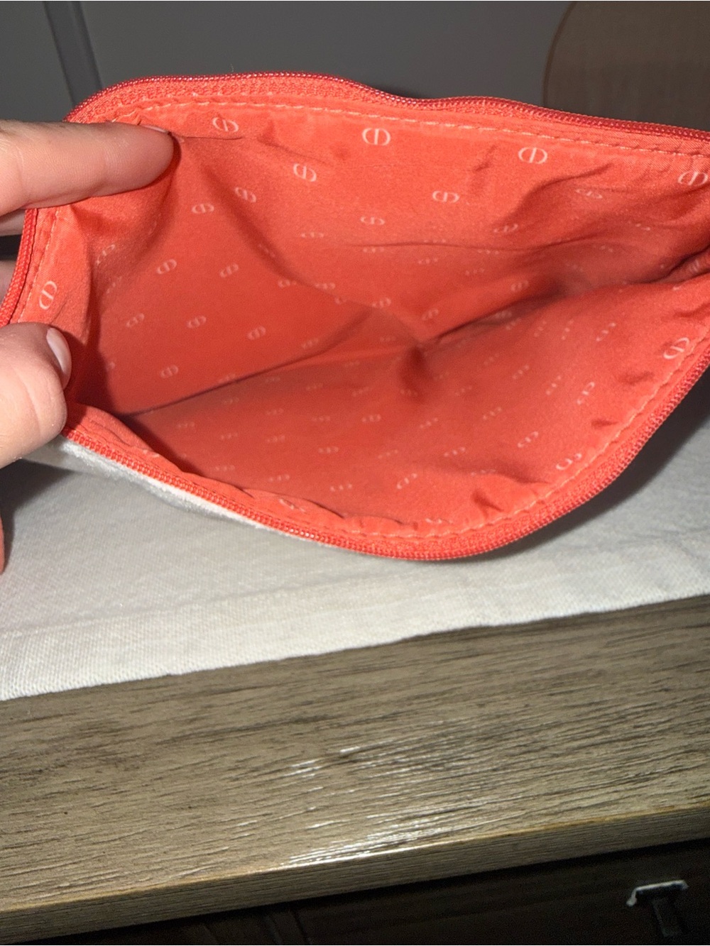 Christian Dior Beauty Terrycloth Makeup Bag / Wristlet – Coral & White GWP - Picture 6 of 6